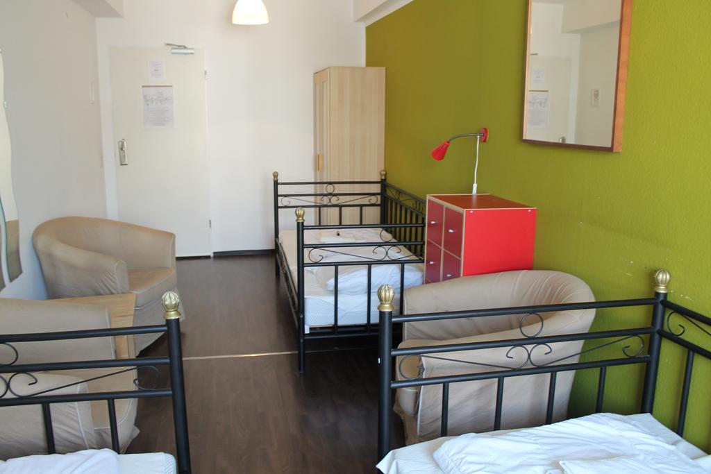 Station - Hostel For Backpackers Colónia Quarto foto